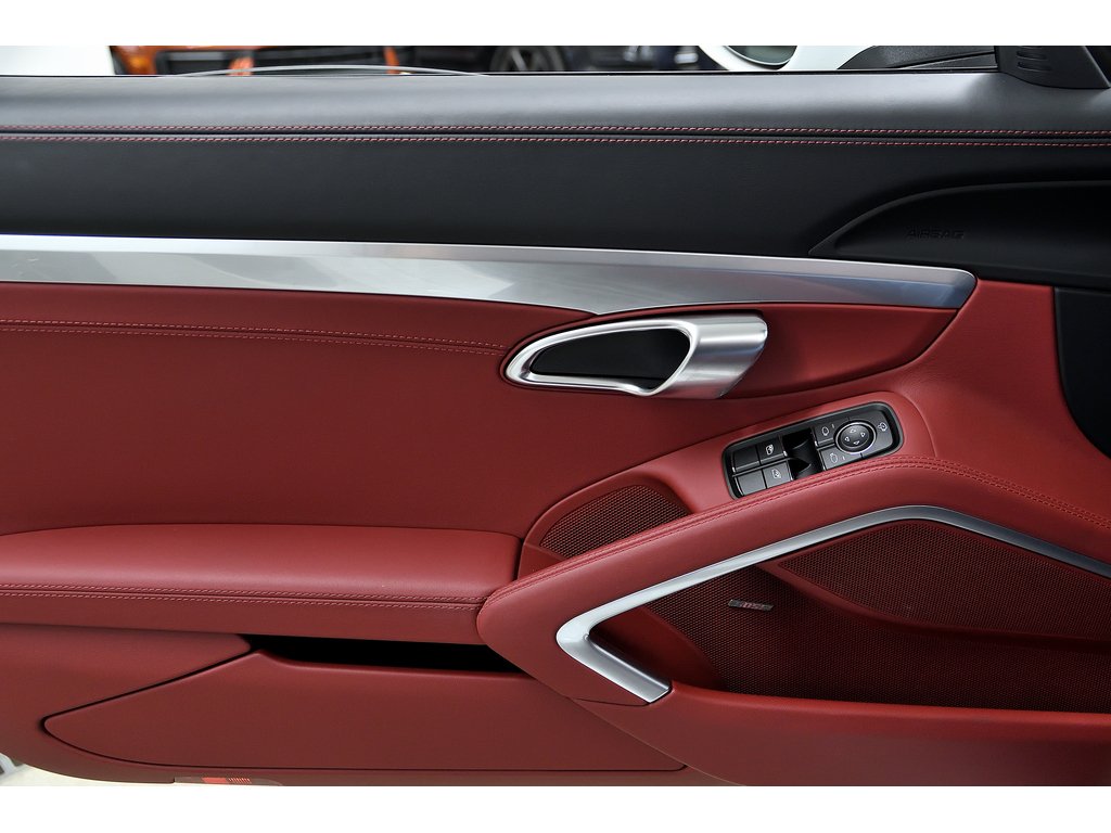 Porsche 718 Boxster Roadster / Premium Package / BOSE 2025 à Laval, Québec - 27 - w1024h768px