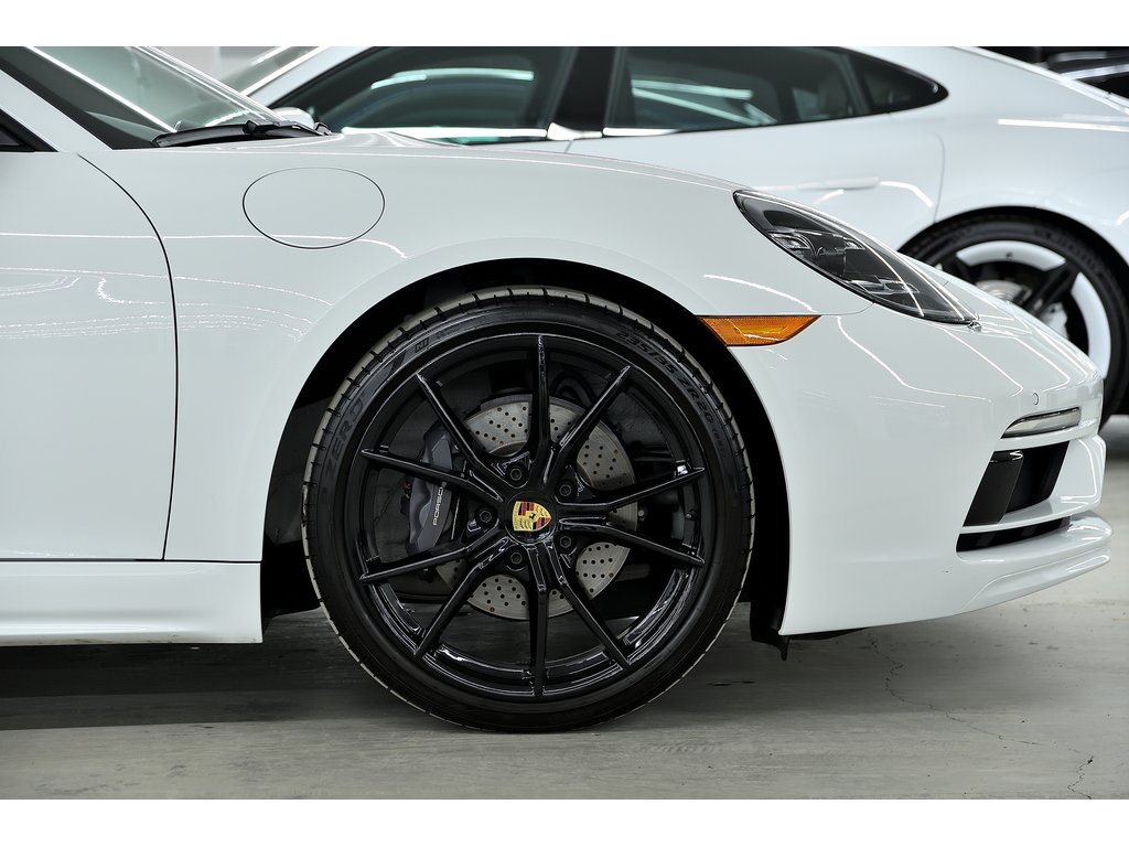 Porsche 718 Boxster Roadster / Premium Package / BOSE 2025 à Laval, Québec - 10 - w1024h768px