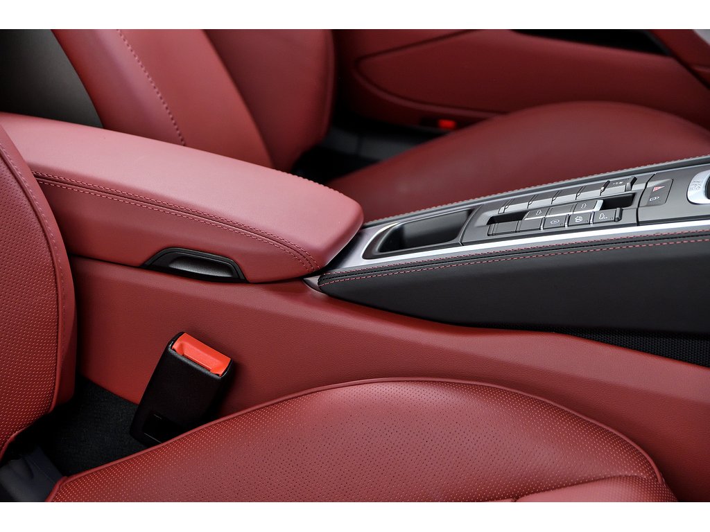 Porsche 718 Boxster Roadster / Premium Package / BOSE 2025 à Laval, Québec - 31 - w1024h768px