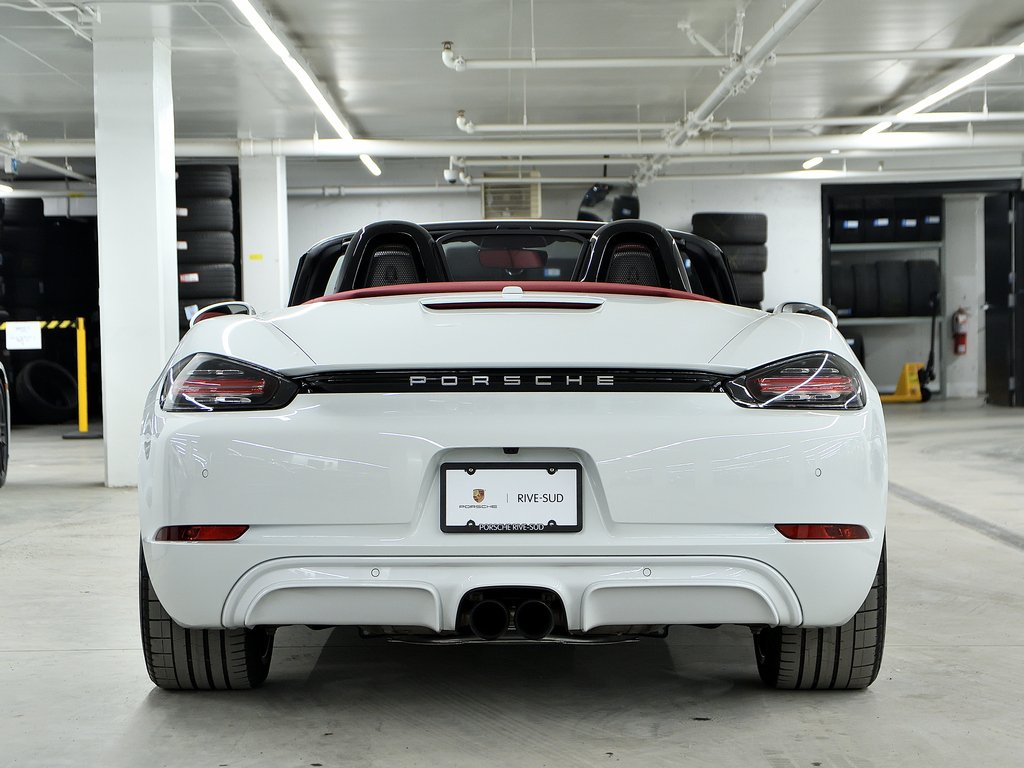 Porsche 718 Boxster Roadster / Premium Package / BOSE 2025 à Laval, Québec - 5 - w1024h768px