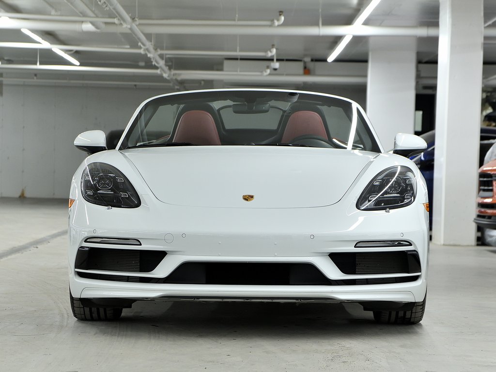 Porsche 718 Boxster Roadster / Premium Package / BOSE 2025 à Laval, Québec - 6 - w1024h768px