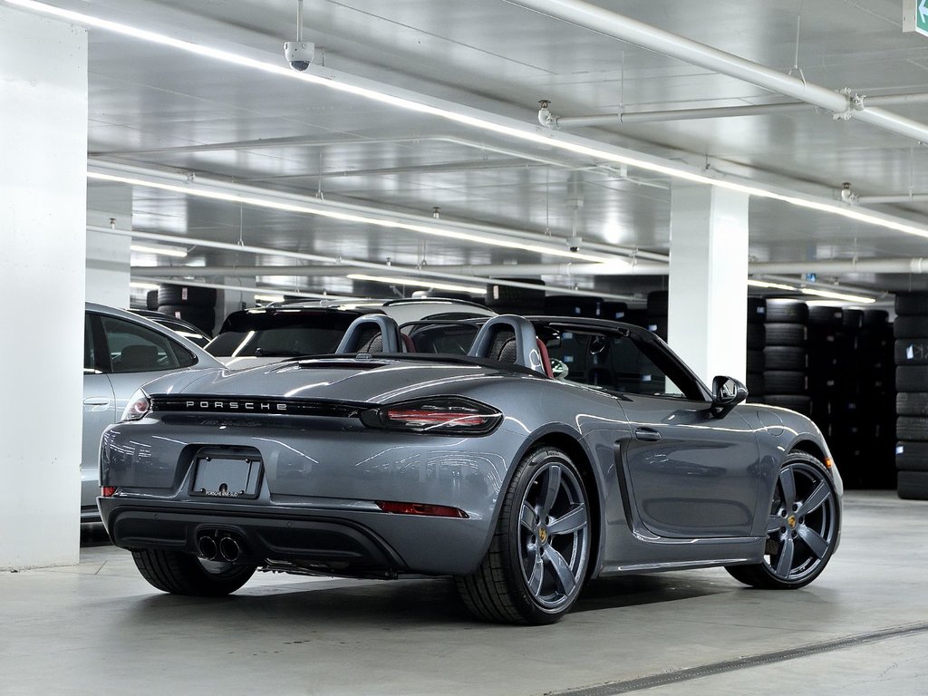 2025 Porsche 718 Boxster in Laval, Quebec - 3 - w1024h768px