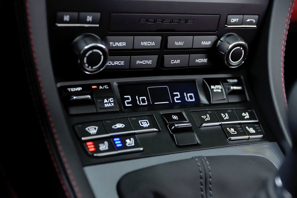 2025 Porsche 718 Boxster in Laval, Quebec - 26 - w1024h768px