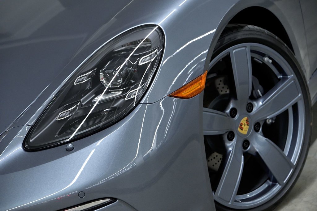 2025 Porsche 718 Boxster in Laval, Quebec - 8 - w1024h768px