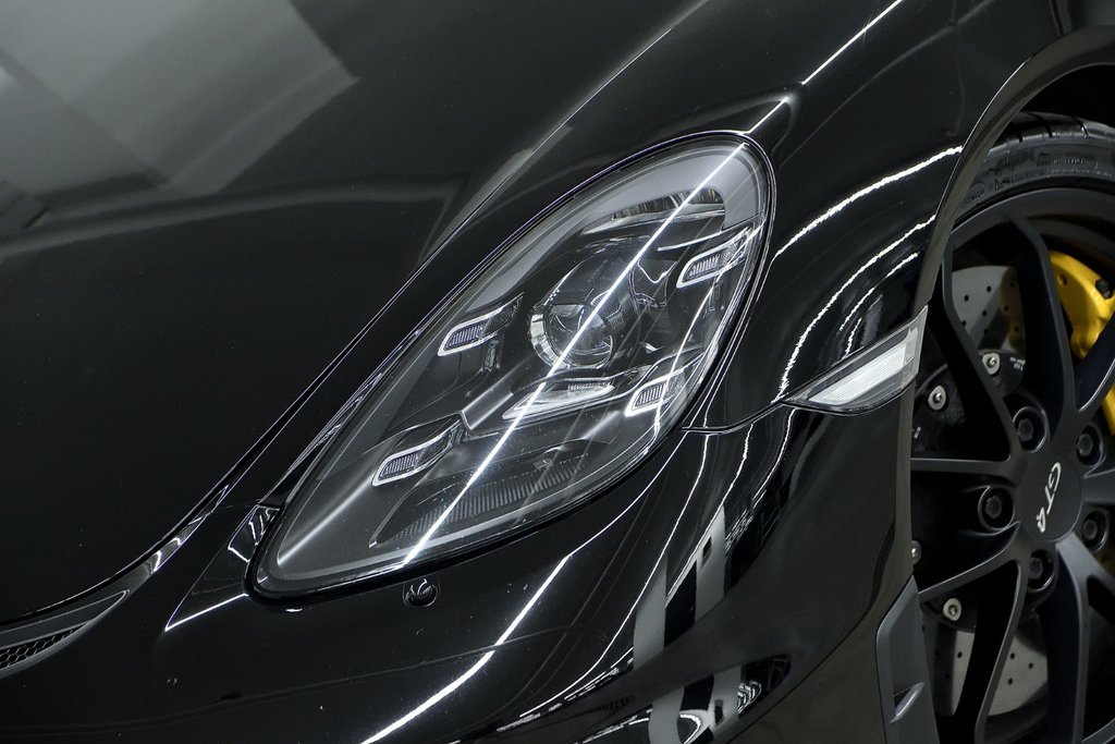2020 Porsche 718 Cayman GT4 in Laval, Quebec - 39 - w1024h768px
