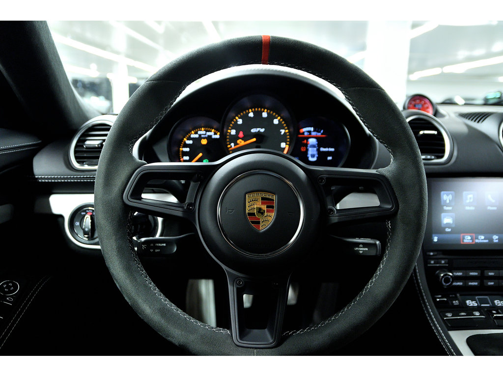 2022 Porsche 718 Cayman GT4 Coupe / LED / Sport Chrono / BOSE in Laval, Quebec - 19 - w1024h768px