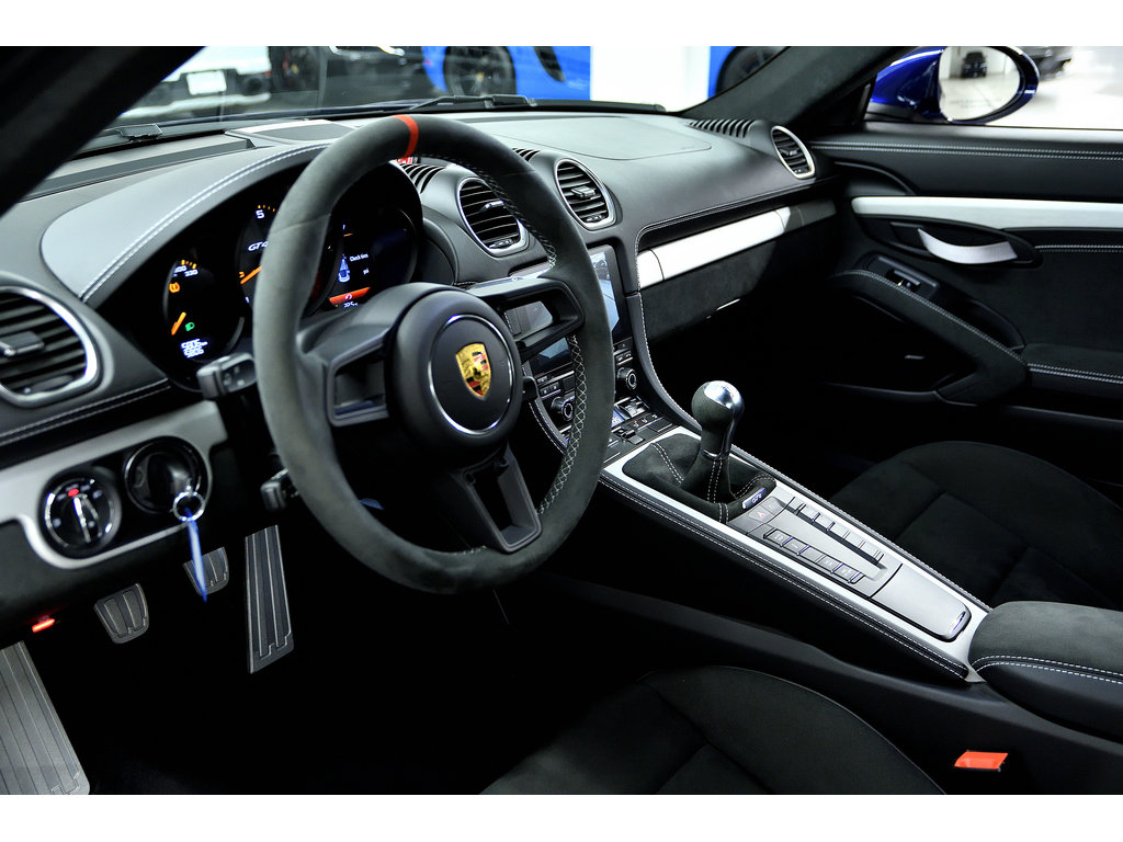 2022 Porsche 718 Cayman GT4 Coupe / LED / Sport Chrono / BOSE in Laval, Quebec - 15 - w1024h768px