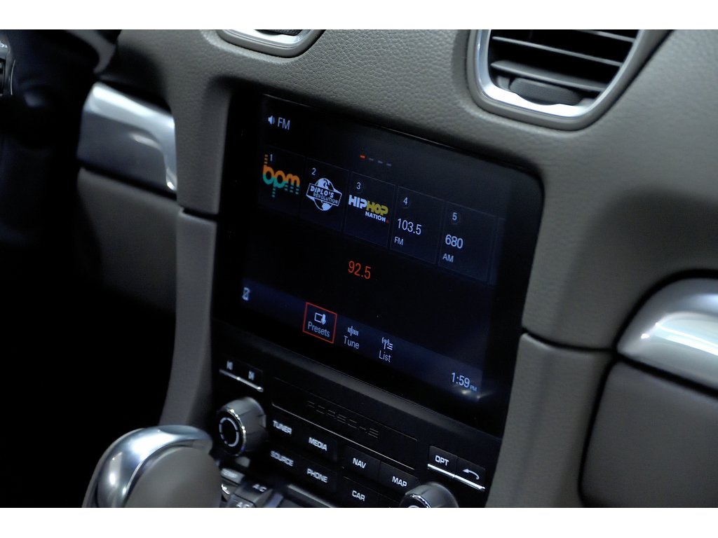 2024 Porsche 718 Cayman Premium Package / Sport Exhaust / BOSE in Laval, Quebec - 18 - w1024h768px