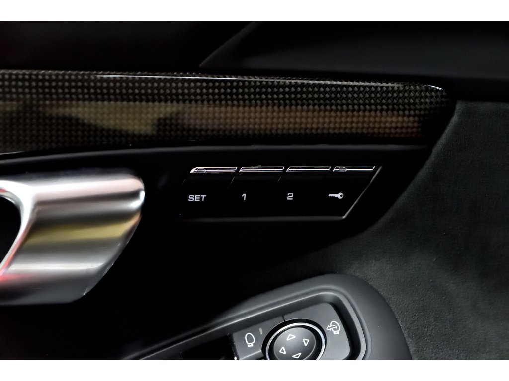 Porsche 718 Cayman GTS 4.0 Coupe / Premium Package / BOSE 2024 à Laval, Québec - 29 - w1024h768px