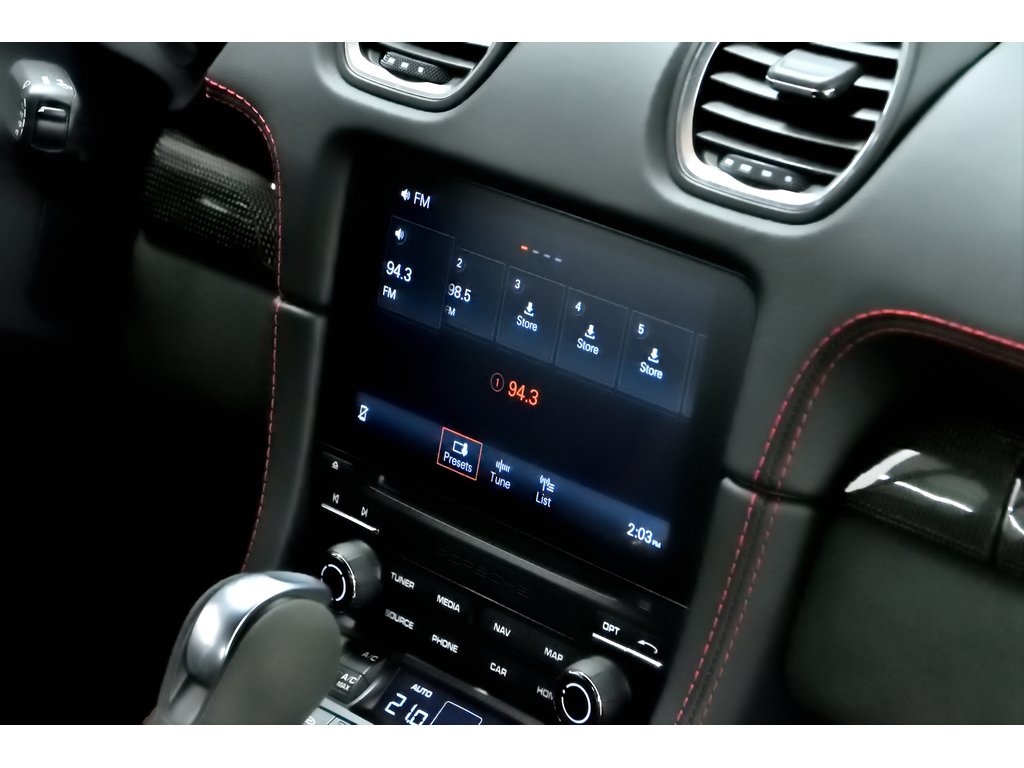 Porsche 718 Cayman GTS 4.0 Coupe / Premium Package / BOSE 2024 à Laval, Québec - 32 - w1024h768px