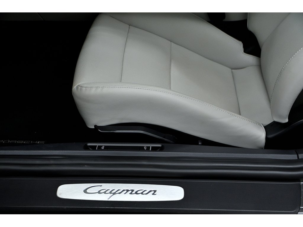 Porsche 718 Cayman Manual 6 speed / Premium Package / Sport Exhaust 2024 à Laval, Québec - 14 - w1024h768px
