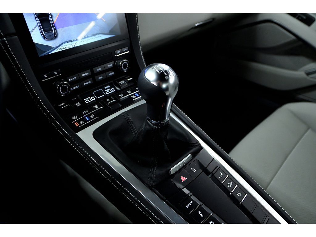 Porsche 718 Cayman Manual 6 speed / Premium Package / Sport Exhaust 2024 à Laval, Québec - 22 - w1024h768px