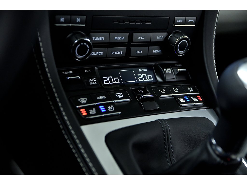 Porsche 718 Cayman Manual 6 speed / Premium Package / Sport Exhaust 2024 à Laval, Québec - 20 - w1024h768px