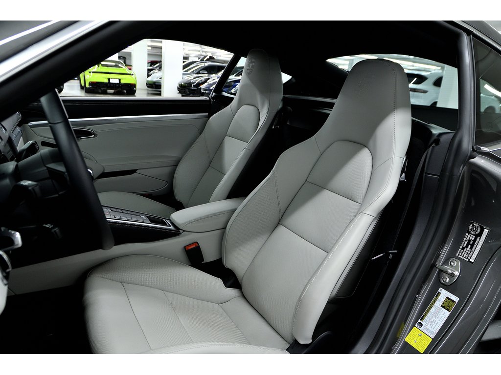 Porsche 718 Cayman Manual 6 speed / Premium Package / Sport Exhaust 2024 à Laval, Québec - 15 - w1024h768px