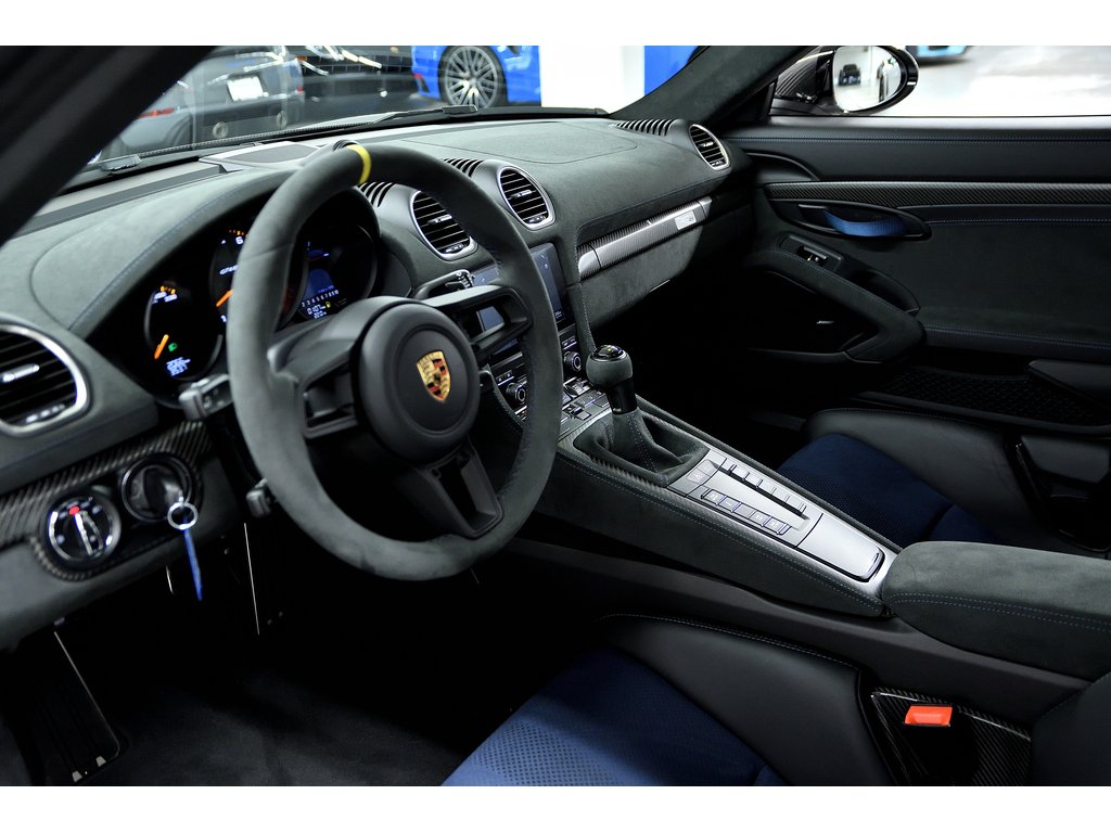 Porsche 718 Cayman GT4 RS Coupe / Weissach / Magnesium Wheels / PCCBs 2024 à Laval, Québec - 14 - w1024h768px