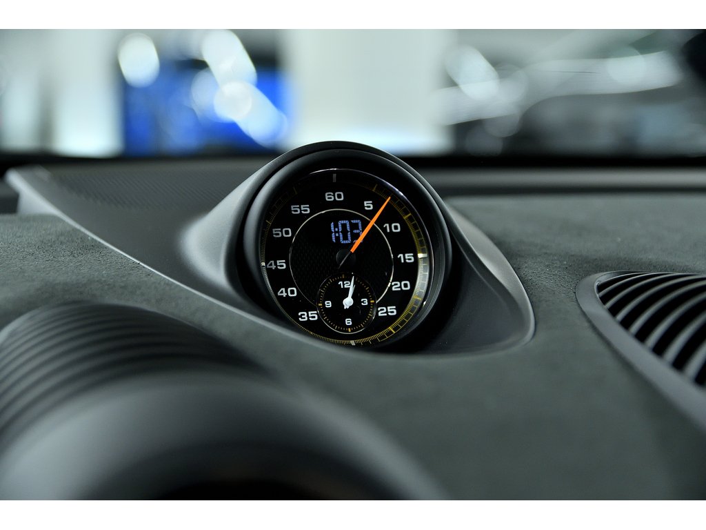 Porsche 718 Cayman GT4 RS Coupe / Weissach / Magnesium Wheels / PCCBs 2024 à Laval, Québec - 23 - w1024h768px