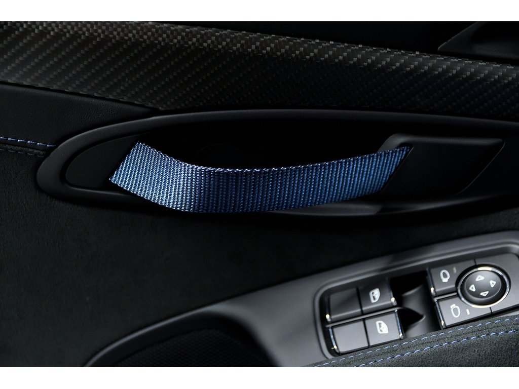 Porsche 718 Cayman GT4 RS Coupe / Weissach / Magnesium Wheels / PCCBs 2024 à Laval, Québec - 33 - w1024h768px