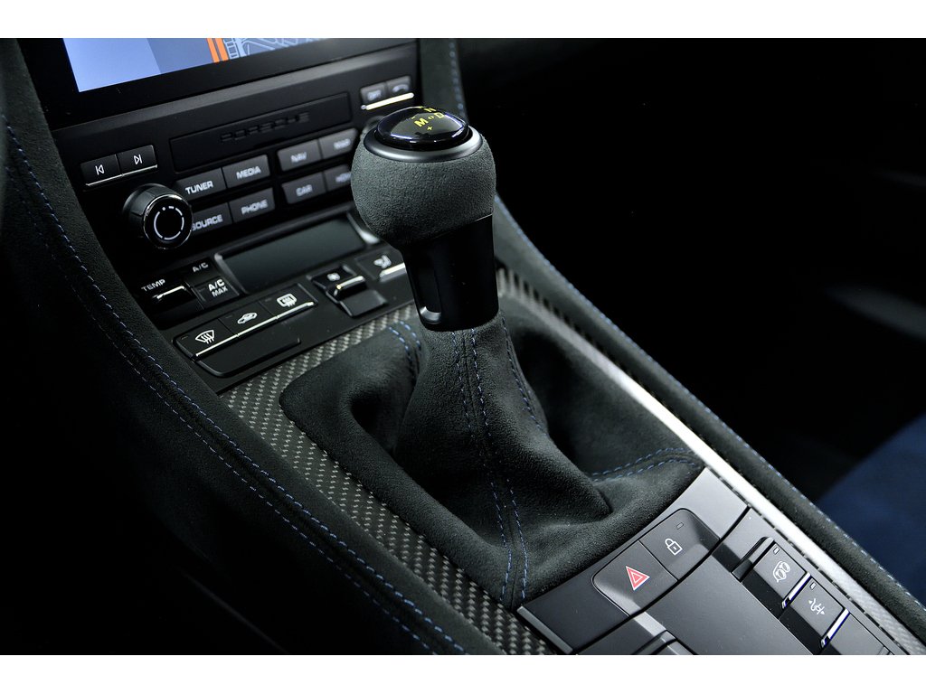 Porsche 718 Cayman GT4 RS Coupe / Weissach / Magnesium Wheels / PCCBs 2024 à Laval, Québec - 29 - w1024h768px