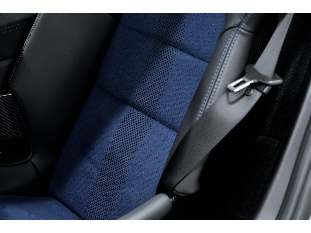 Porsche 718 Cayman GT4 RS Coupe / Weissach / Magnesium Wheels / PCCBs 2024 à Laval, Québec - 18 - w1024h768px