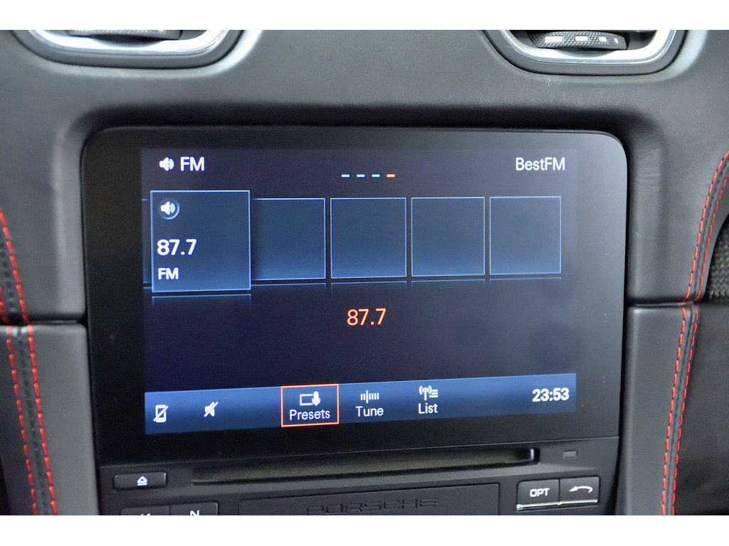 2020 Porsche 718 Spyder Transmission Manuelle / BOSE in Laval, Quebec - 18 - w1024h768px