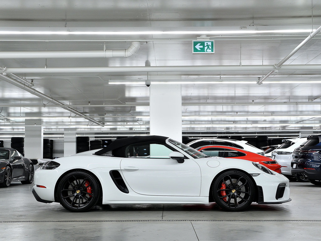 2020 Porsche 718 Spyder Transmission Manuelle / BOSE in Laval, Quebec - 11 - w1024h768px