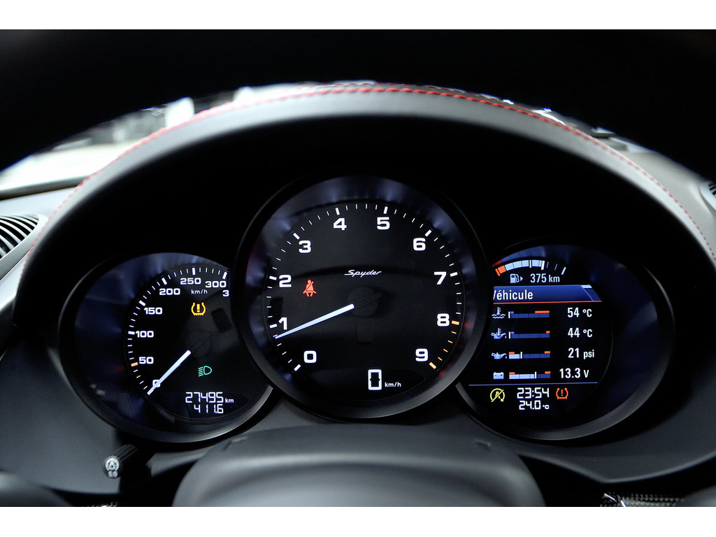 2020 Porsche 718 Spyder Transmission Manuelle / BOSE in Laval, Quebec - 16 - w1024h768px