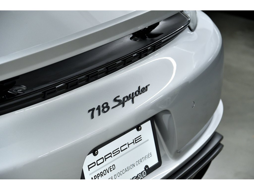2020 Porsche 718 Spyder Manual 6 speed / Spyder Classic Pack / BOSE in Laval, Quebec - 34 - w1024h768px