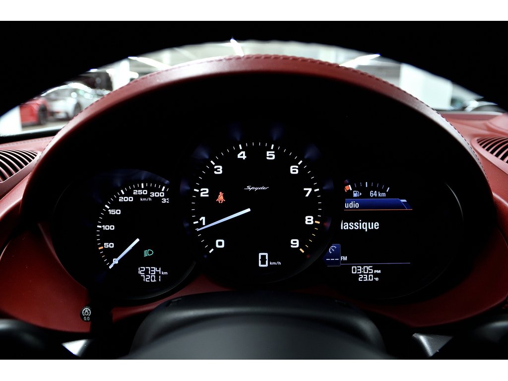 Porsche 718 Spyder Manual 6 speed / Spyder Classic Pack / BOSE 2020 à Laval, Québec - 20 - w1024h768px