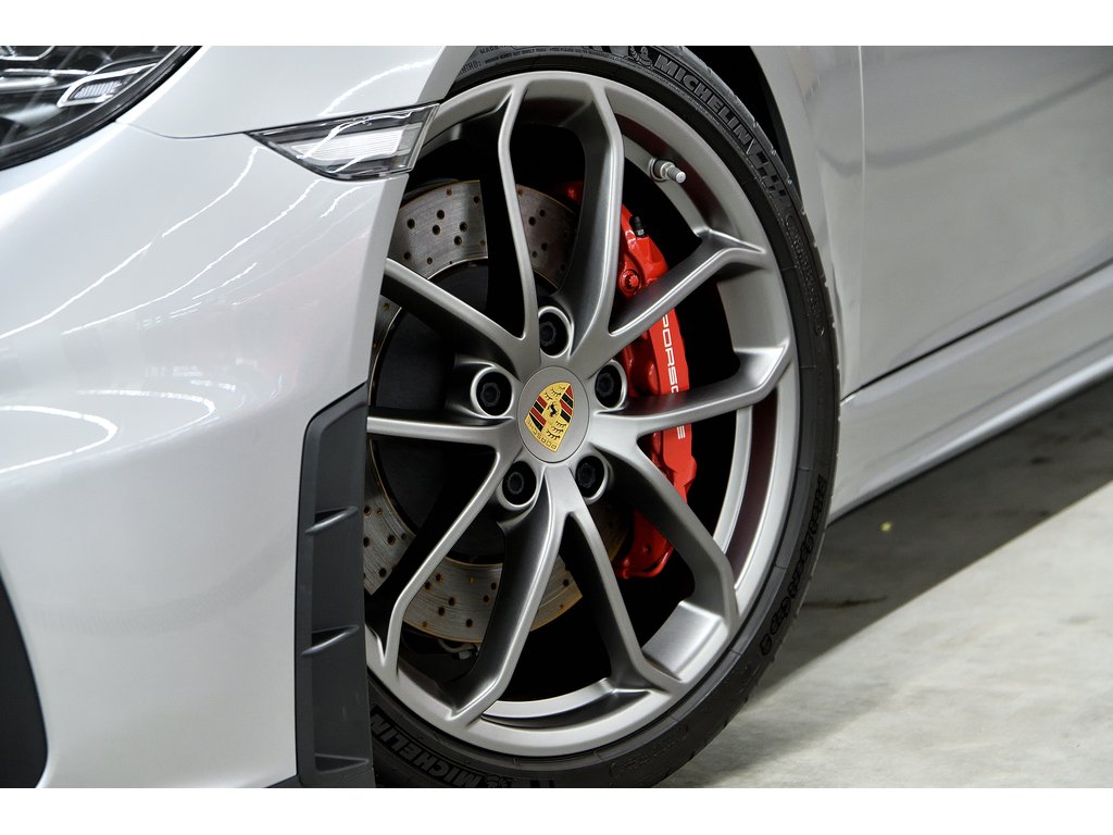 Porsche 718 Spyder Manual 6 speed / Spyder Classic Pack / BOSE 2020 à Laval, Québec - 9 - w1024h768px