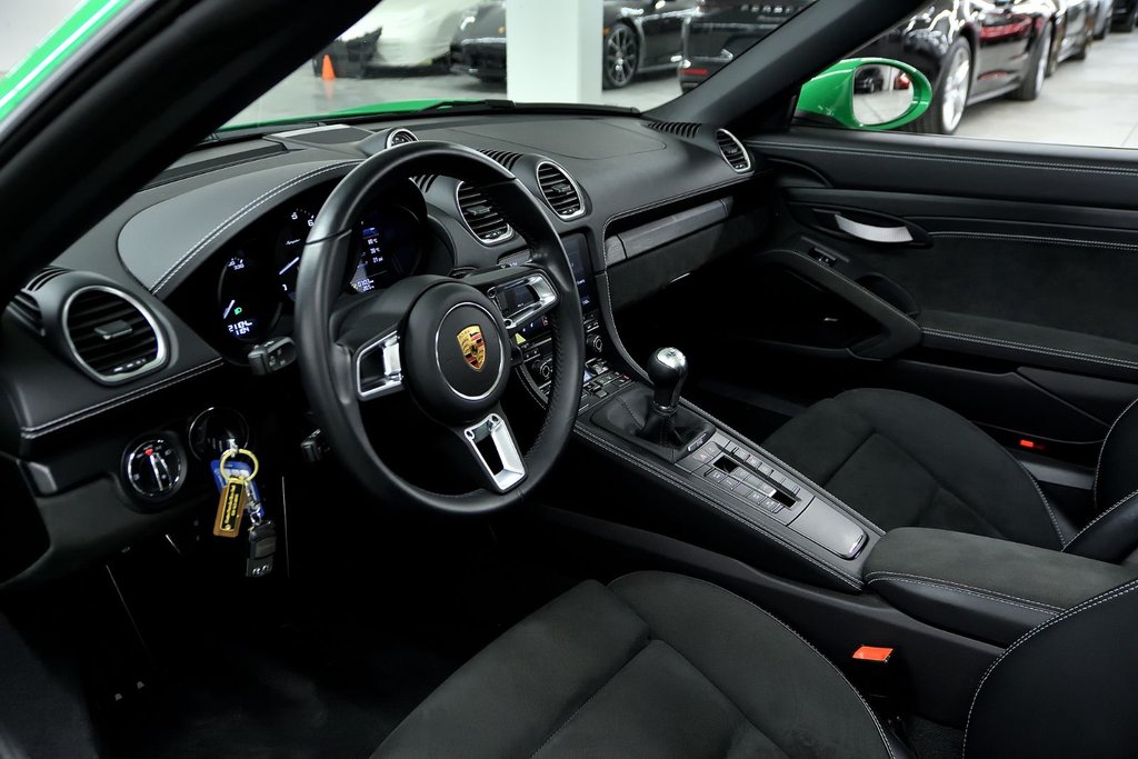 Porsche 718 Spyder  2021 à Laval, Québec - 16 - w1024h768px