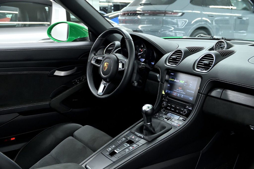 Porsche 718 Spyder  2021 à Laval, Québec - 31 - w1024h768px