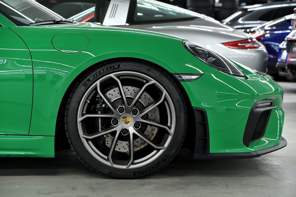 Porsche 718 Spyder  2021 à Laval, Québec - 9 - w1024h768px