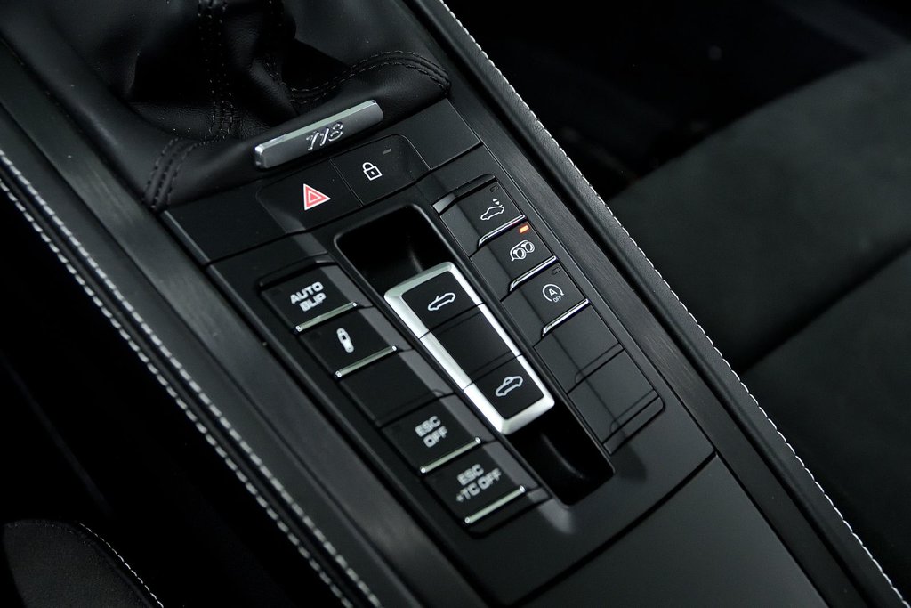 Porsche 718 Spyder  2021 à Laval, Québec - 27 - w1024h768px