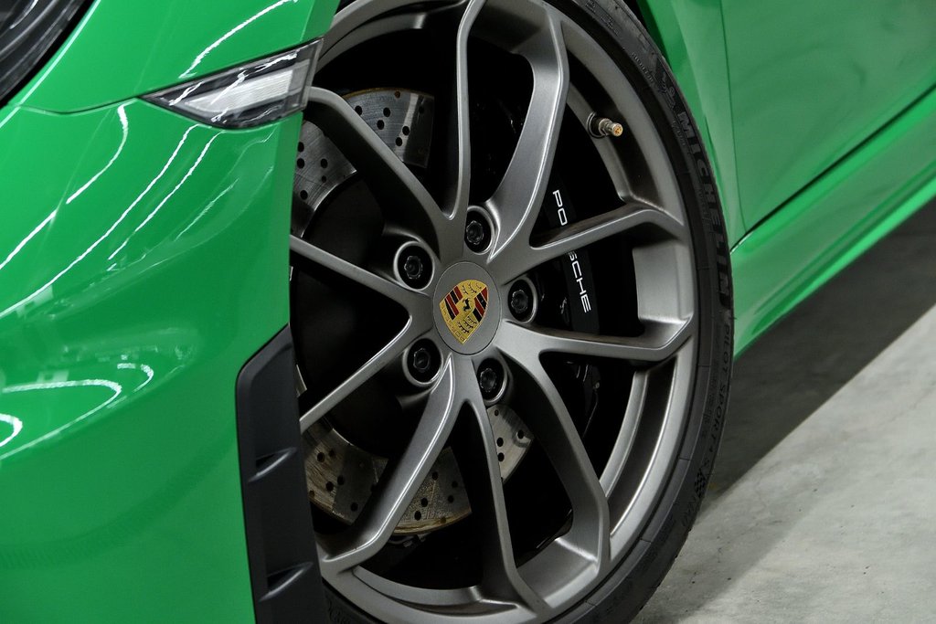 Porsche 718 Spyder  2021 à Laval, Québec - 8 - w1024h768px