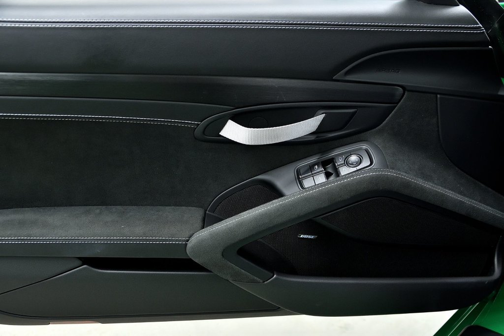 Porsche 718 Spyder  2021 à Laval, Québec - 28 - w1024h768px