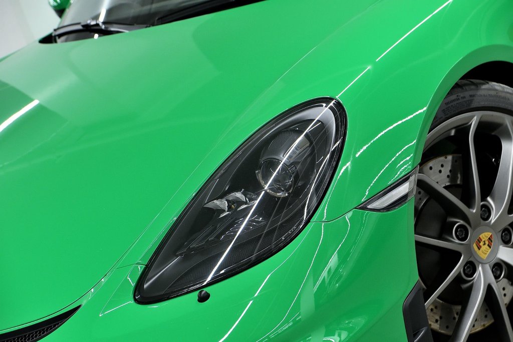 Porsche 718 Spyder  2021 à Laval, Québec - 7 - w1024h768px