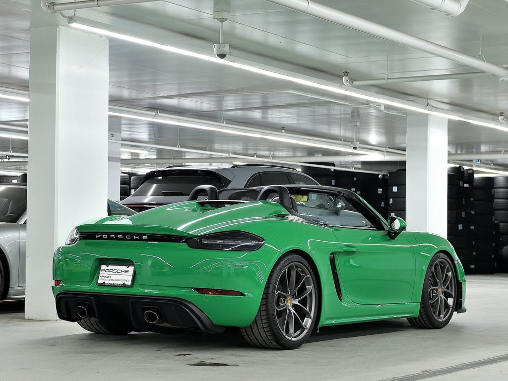 Porsche 718 Spyder  2021 à Laval, Québec - 3 - w1024h768px