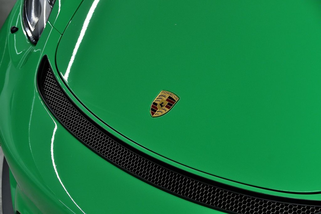 Porsche 718 Spyder  2021 à Laval, Québec - 6 - w1024h768px