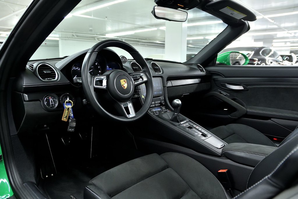 Porsche 718 Spyder  2021 à Laval, Québec - 15 - w1024h768px