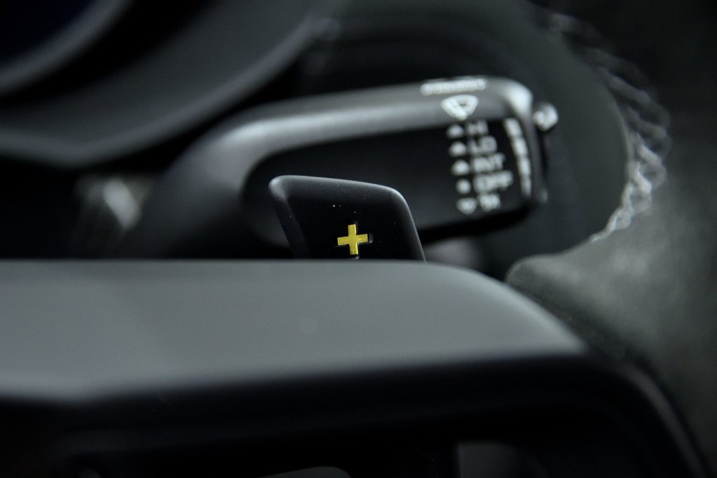 Porsche 718 Spyder RS 2024 à Laval, Québec - 28 - w1024h768px