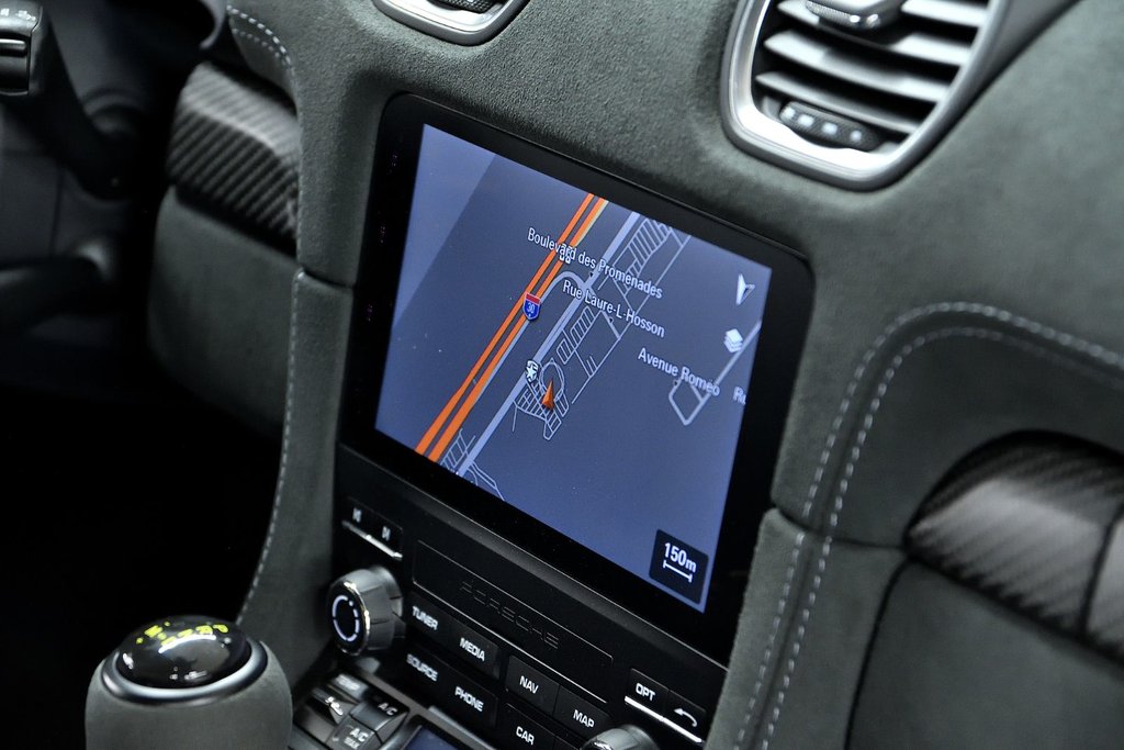 Porsche 718 Spyder RS 2024 à Laval, Québec - 32 - w1024h768px