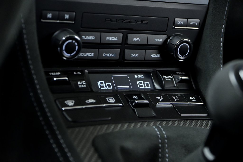 Porsche 718 Spyder RS 2024 à Laval, Québec - 25 - w1024h768px