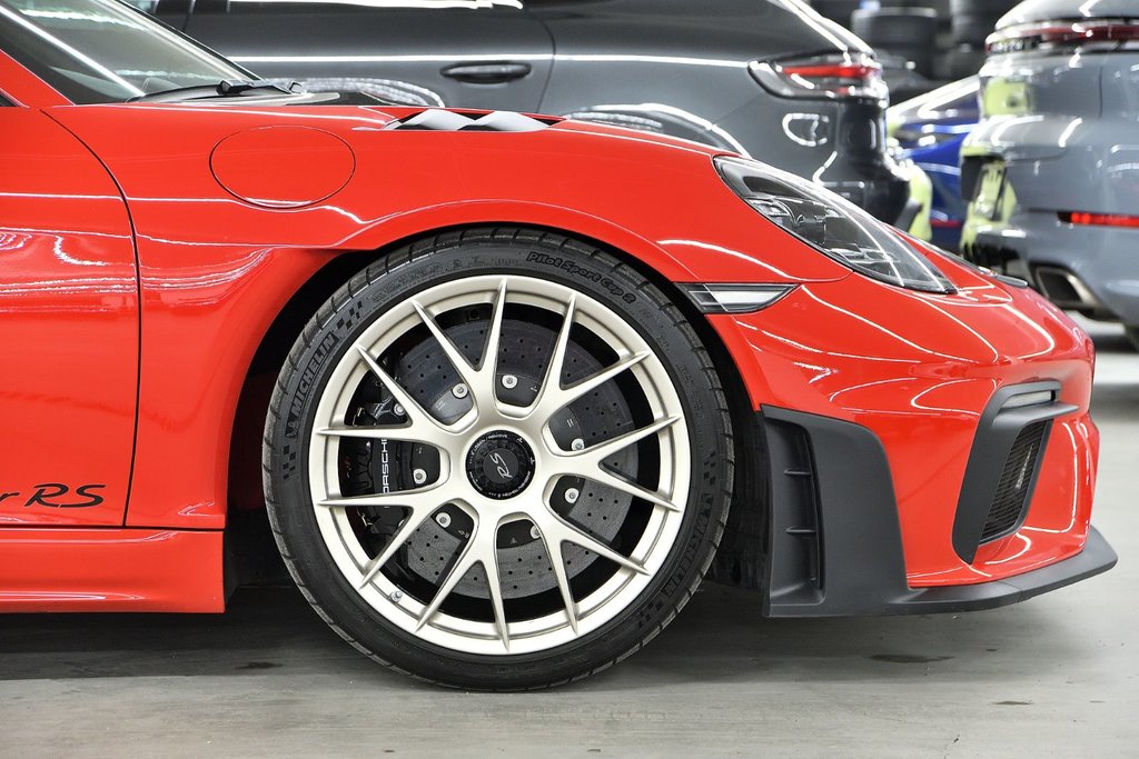 Porsche 718 Spyder RS 2024 à Laval, Québec - 3 - w1024h768px