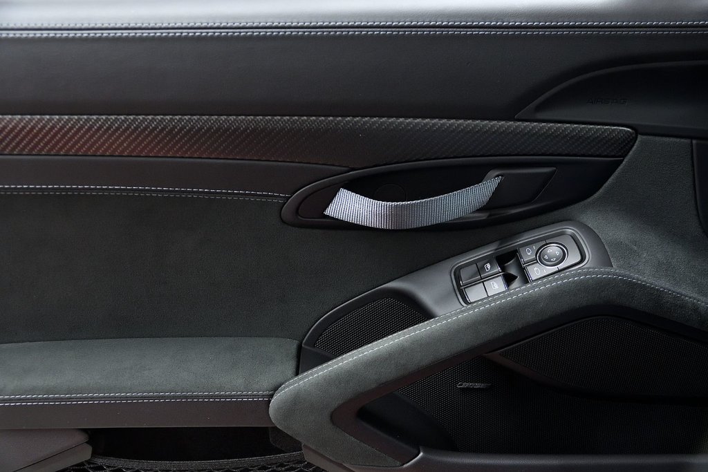 Porsche 718 Spyder RS 2024 à Laval, Québec - 29 - w1024h768px