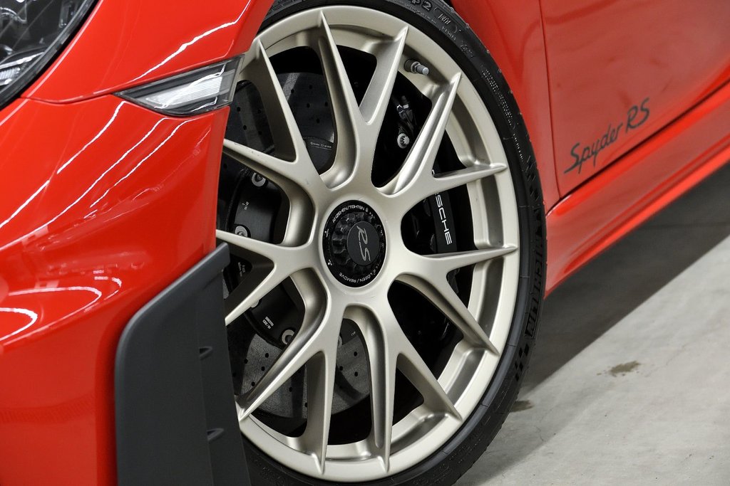 Porsche 718 Spyder RS 2024 à Laval, Québec - 8 - w1024h768px