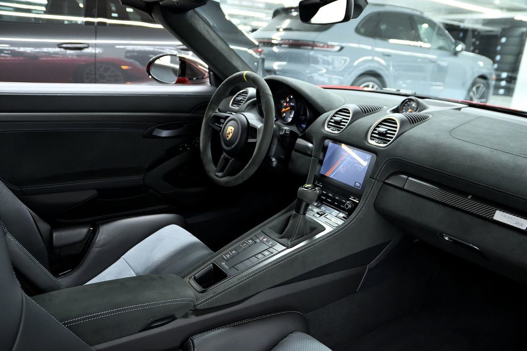Porsche 718 Spyder RS 2024 à Laval, Québec - 31 - w1024h768px