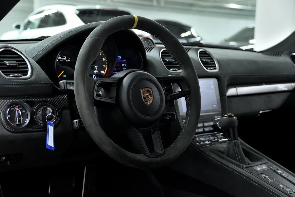 Porsche 718 Spyder RS 2024 à Laval, Québec - 13 - w1024h768px