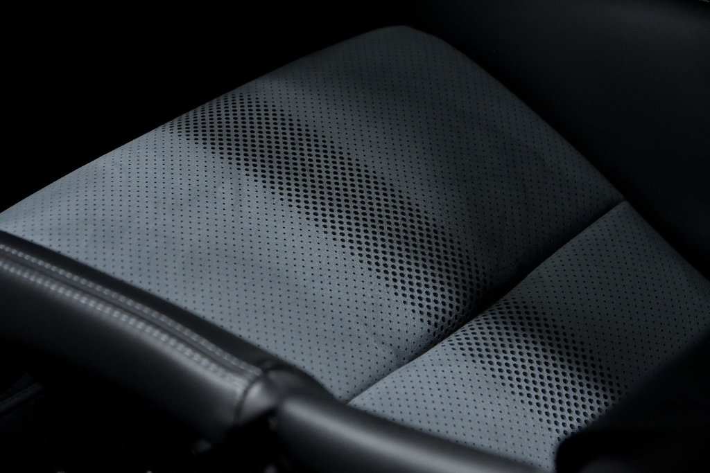 Porsche 718 Spyder RS 2024 à Laval, Québec - 15 - w1024h768px