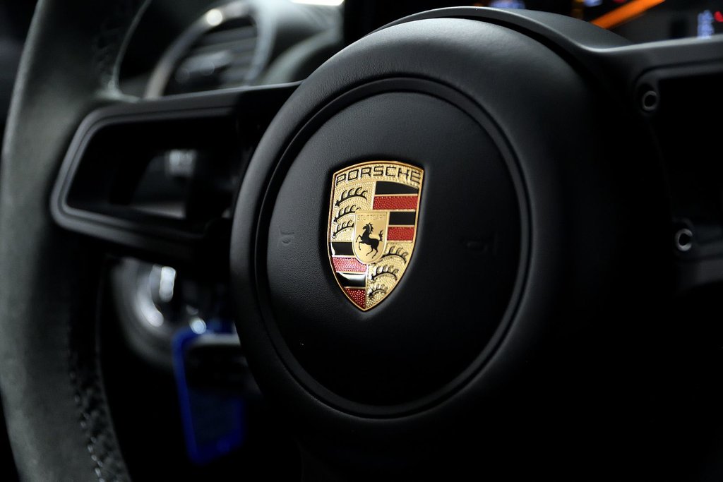 Porsche 718 Spyder RS 2024 à Laval, Québec - 21 - w1024h768px