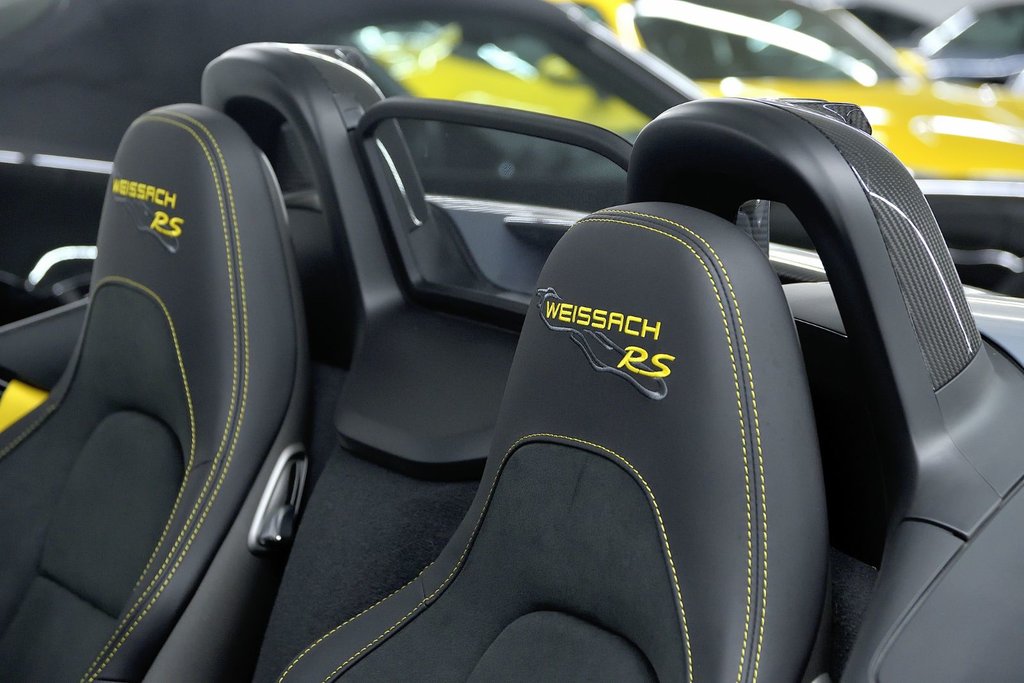 Porsche 718 Spyder RS 2024 à Laval, Québec - 16 - w1024h768px